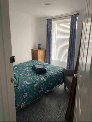 Self contain apartment on the Barbican 3 bed 2