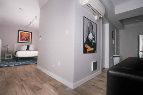 Newly Renovated 2bed, 2bath private apartment, minutes from Boston.