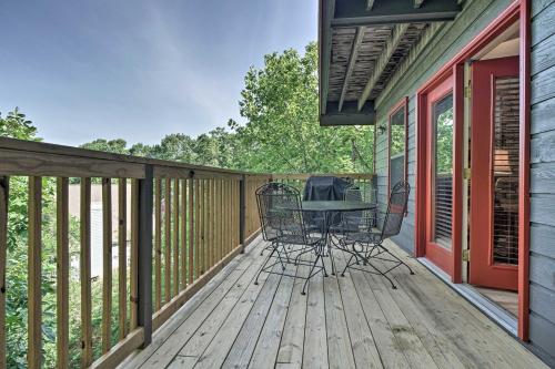 Ideally Located Home with Hot Tub in Pigeon Forge! - image 5