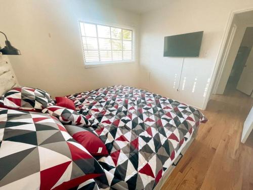 Pet Friendly! Private Casita in Nob Hill