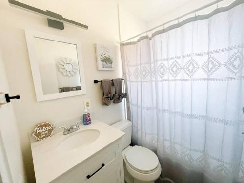 Pet Friendly! Private Casita in Nob Hill