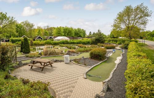 สนามมินิกอล์ฟ, Dancamps Trelde Naes in เฟรเดอริเซีย