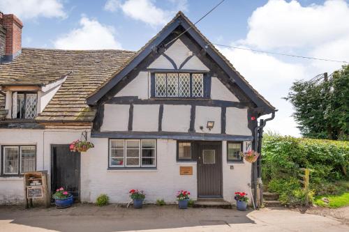 Fern Hall Cottage Hereford - image 7