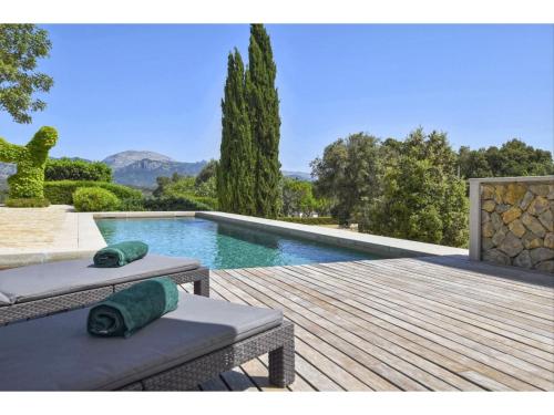  Beautiful country house with pool and views of the Tramuntana for 8 people in Selva