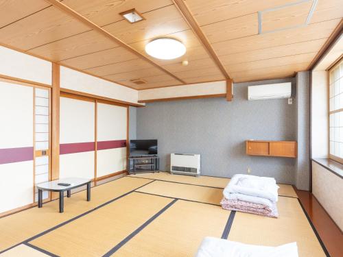 7 futon beds
