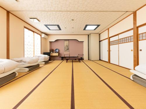 12 futon beds