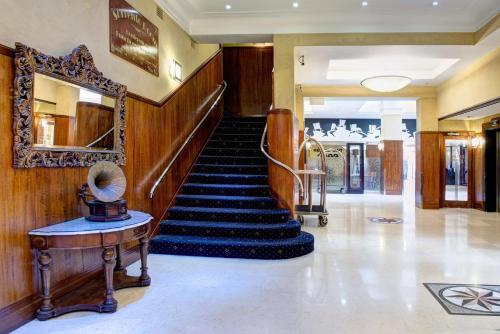 ردهة, فندق جريت ساوذيرن سيدني (Great Southern Hotel Sydney) in تشايناتاون