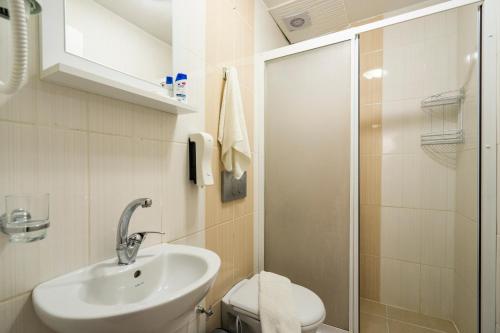 Blue Mosq- Three Storey Detached Villa, Istanbul (Foto 10)