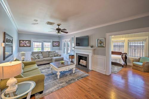 Corpus Christi Home with Pool and Hot Tub - Walk to Bay - image 11