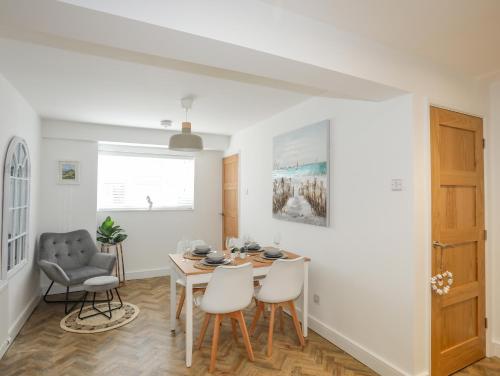 Buitenkant, A Mor in Niwbwrch