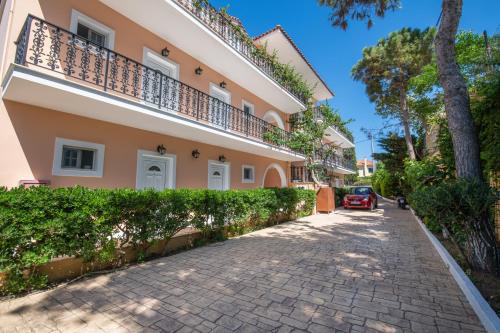 Achillion Apartments & Studios 2