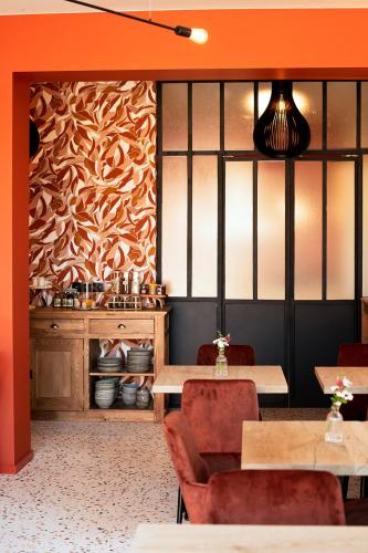 餐飲選擇, Hôtel de la Poste (Hotel de la Poste) in 埃勒澤勒