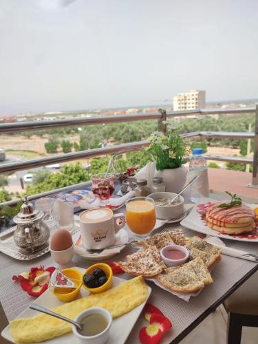 Hotel La Luna in เบนิเมลลาล