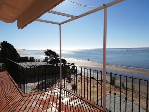 Independent Villa Straight at the Beachfront gîte à louer Aljaraque