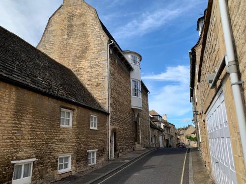 Luxury cottage in Stamford featured in the Sunday Times, best place to live