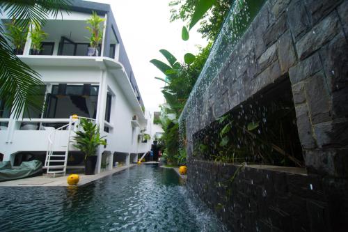 Arthur & Paul (Men Only Hotel), Phnom Penh (photo 7)