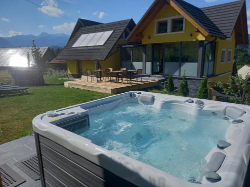 Tubej superior wellness house - Accommodation - Bohinj