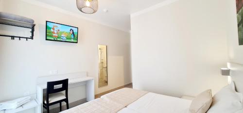 ESPERANCE HOTEL – Nice, CT