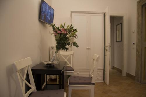 Leoncino 36 Apartments in Rome, Рим (фото 9)