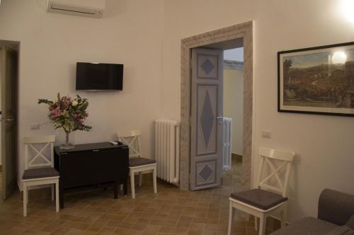 Leoncino 36 Apartments in Rome, Рим (фото 7)
