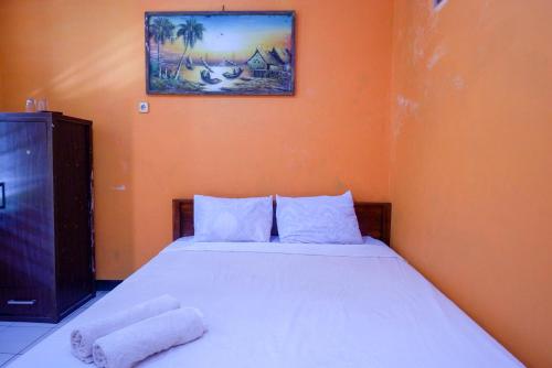 Hotel Widodo 1 Parangtritis RedPartner - Tap to explore photos