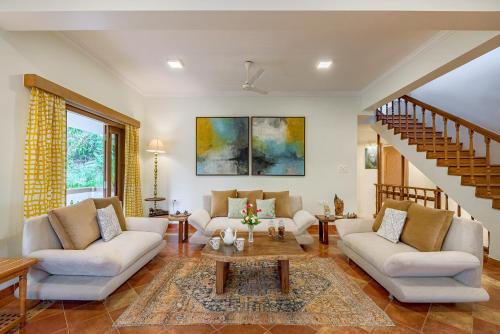 SaffronStays Windermere, Lonavala - luxury villa with heated pool, projector room and indoor games