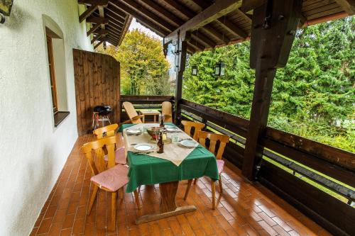 Balcony/terrace, Ferienwohnungen am Marchenpark in Marquartstein
