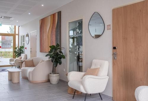 The Originals Boutique, Hôtel Amiens Sud CHU - 로비