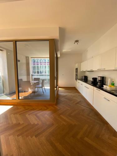 grosszügiges Apartment mit Blick zur Frauenkirche, Drážďany (fotografie 8)