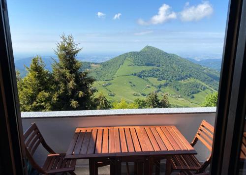 B&B Adrara San Rocco - Panorama 1200, in the Heart of the San Fermo Hills - Bed and Breakfast Adrara San Rocco