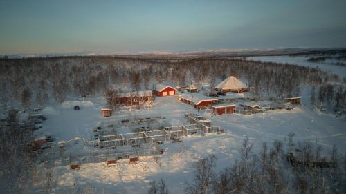 Husky Lodge Hostel