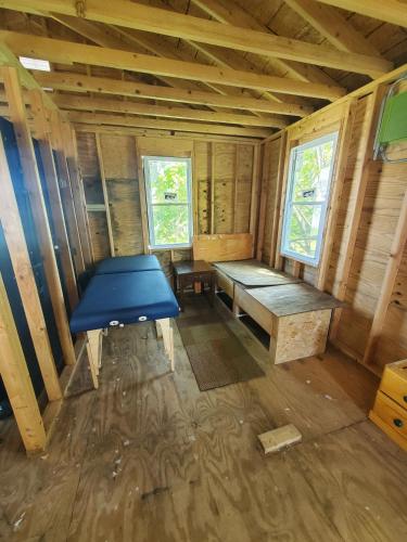 Room in Cabin - Camping Cabin With Sauna Access 2nd Fl-