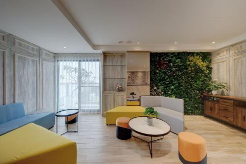 Bar/lounge, Shineworld 11 in Shalu District