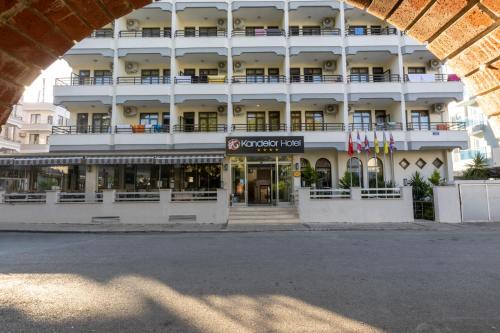 Kandelor Hotel - image 7