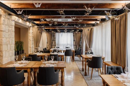 Restorāns, Meneghetti Wine Hotel and Winery - Relais & Chateaux in Bale