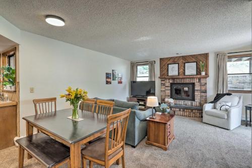 Grand Junction Townhome about 3 Mi to Downtown!