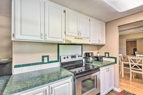 Suwannee Riverfront Home: Grill, Near Springs in Fort White