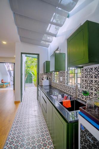 Three-Bedroom Villa image 6