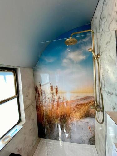 Gleis 1, Eisenbahn Waggon mit Whirlpool und Ofen, Dahlem (fotografie 10)