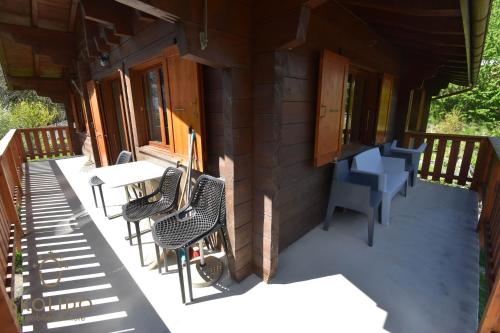 陽台/露台, Ferienwohnung Chalet Tamalone, Mörel (Ferienwohnung Chalet Tamalone, Morel) in 莫雷爾
