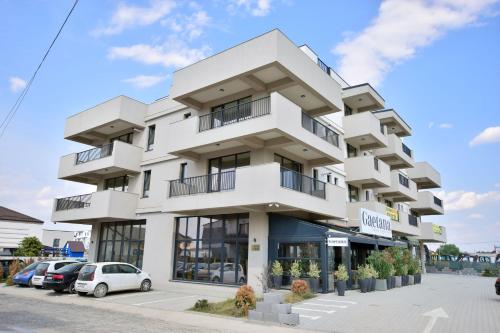 . Grey Residence Apartments