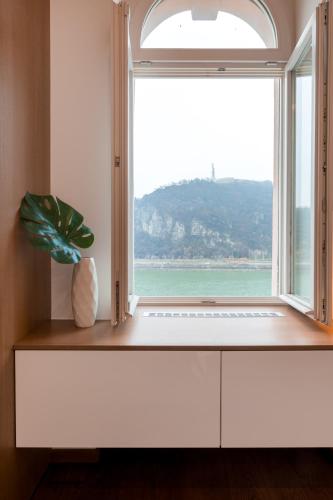 Panorama Luxury Dream Home in The Center - image 11