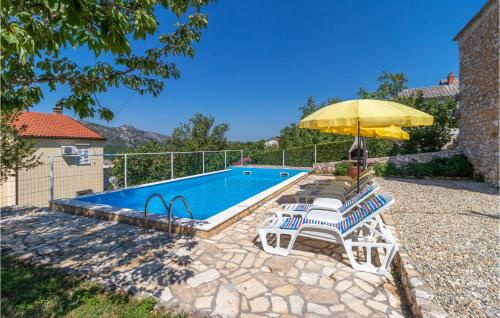 Nice Home In Grizane With 3 Bedrooms, Wifi And Outdoor Swimming Pool