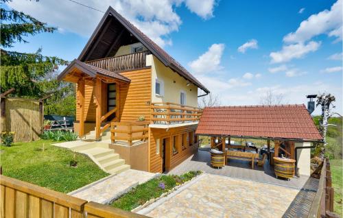 Gorgeous Home In Siljakovina With Jacuzzi