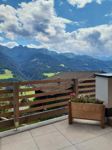 ทัศนียภาพ, Hüttenzauber (Huttenzauber) in บรูก อาน เดอร์ กล็อกเนอร์สตราซเซ่