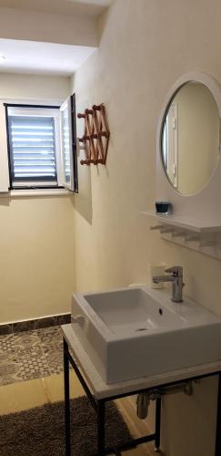 3 bedrooms, 3 beds