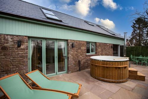 Luxury Cottage with hot tub in the Forest of Dean - Lydney