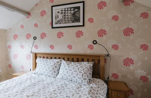 ELM HOUSE COTTAGE - 2 Bed Cottage in High Hesket on the edge of the Lake District, Cumbria