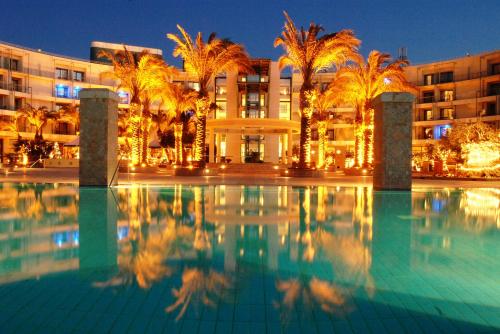 Bejárat, Club Hotel Casino Loutraki in Loutraki
