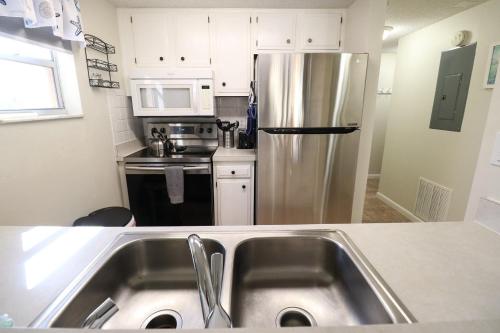 Creston House 8E - image 9